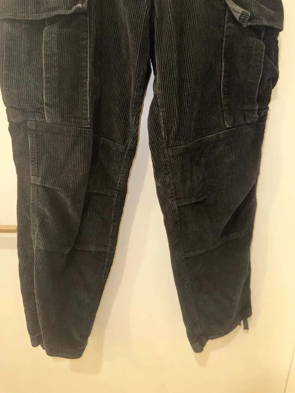 Empyre Relax Black Corduroy Baggy Cargo Skate Pants Size 30